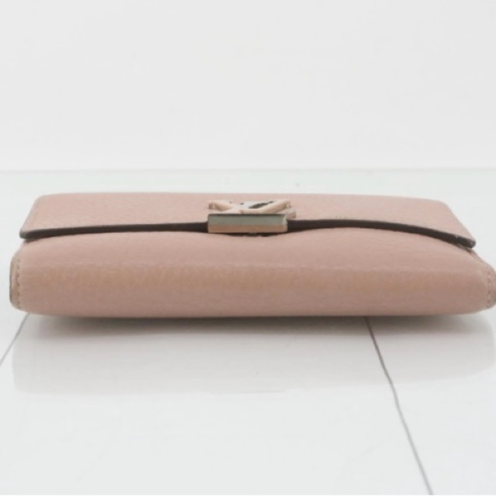 Louis Vuitton Capucines Compact Wallet - Picture 3 of 16